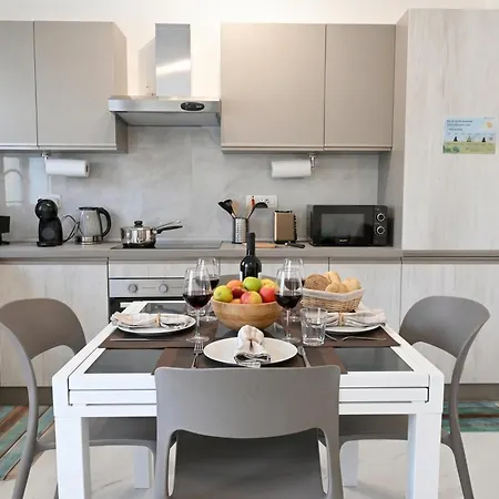 Cosy 2bdr In Bugibba Square - Happy *