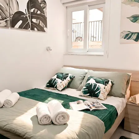 Cosy 2bdr In Bugibba Square - Happy 아파트 세인트폴스베이